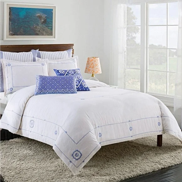 Cupcakes and Cashmere Full/Queen Blue Frame Duvet Cover